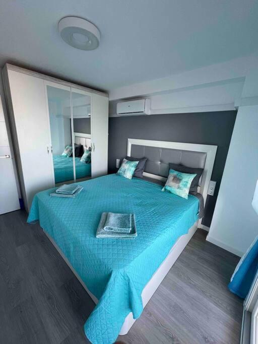 Ferienwohnung Miramar V Torrevieja Buitenkant foto